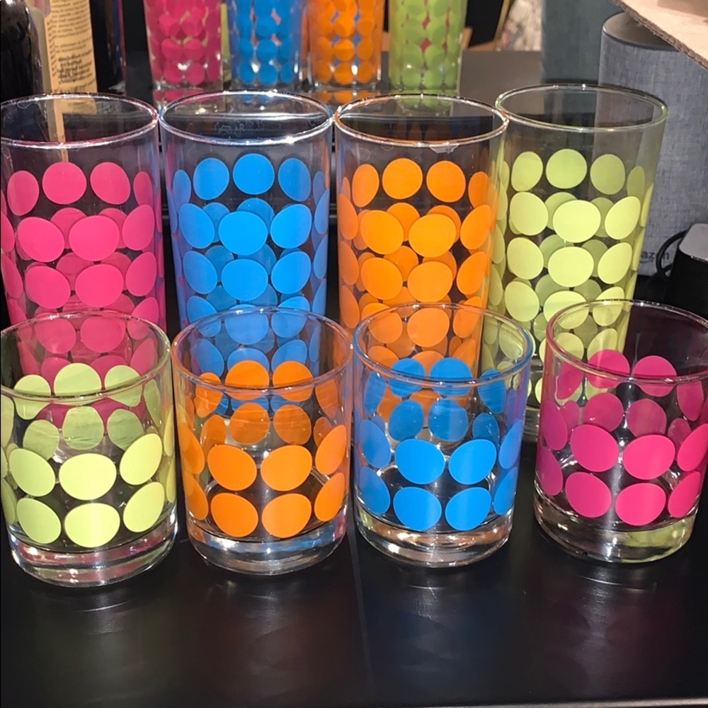 polka-dot glasses
